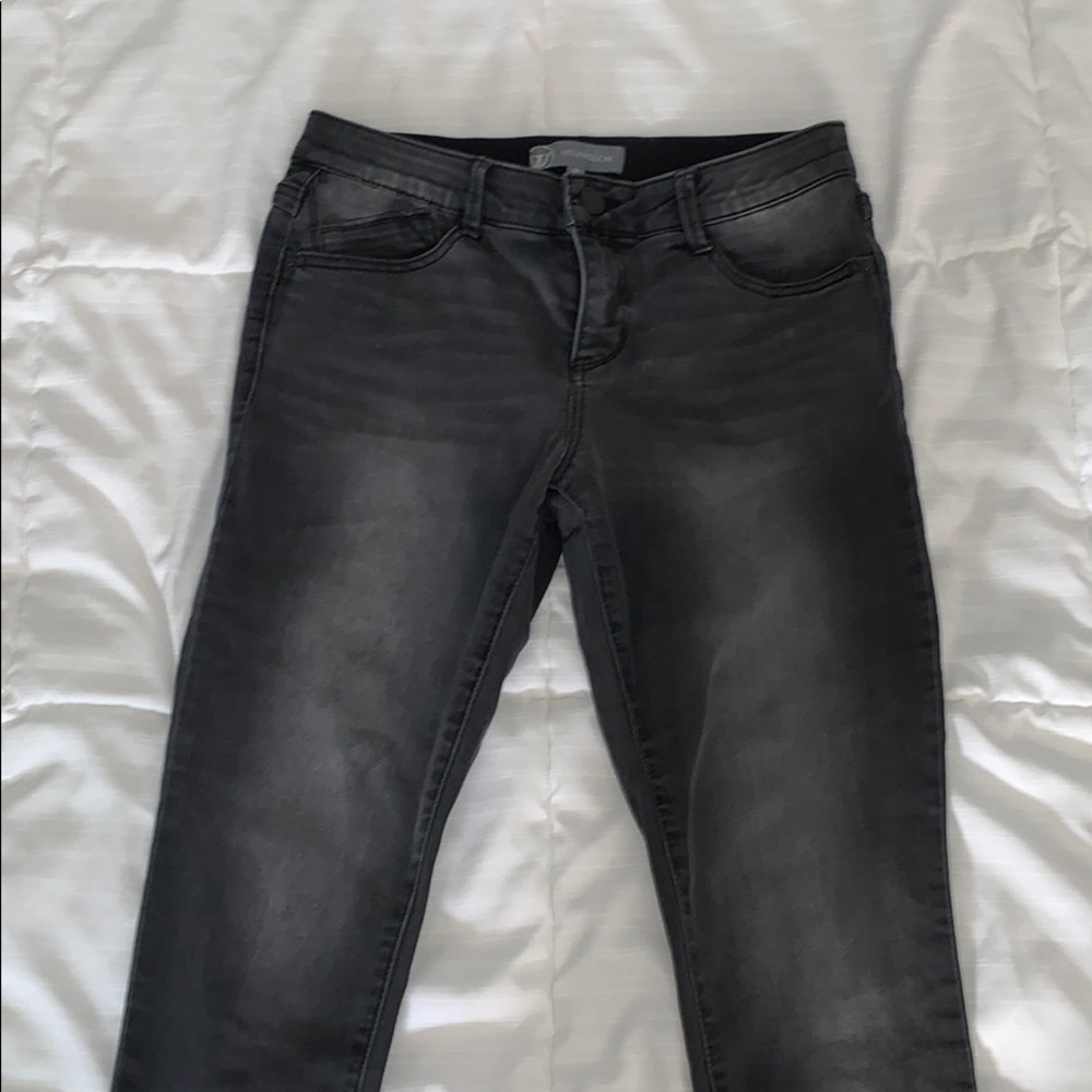 Wit & Wisdom Gray Wash Jeans 6P
